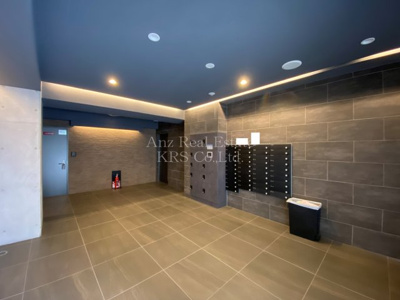 【ロビー】 | アール大阪グランデ | ダークカラーを基調とした落ち着いたロビー★