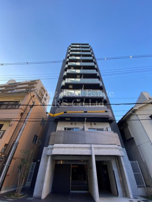 【外観】 | アール大阪グランデ | コントラストの効いた2トーンカラーがシャープでモダンな外観♪