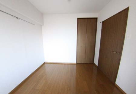 カルム長堀の居間・リビング|こちらのリビングで趣味の時間をお楽しみください