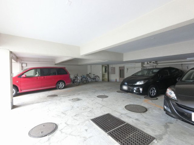 【駐車場】 | 三ツ沢ハイツ | 平置き駐車場です。