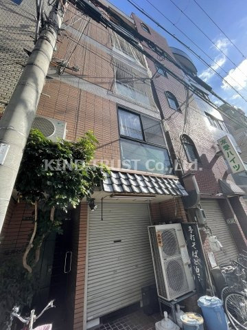 福井ビルのエントランス|エントランスです