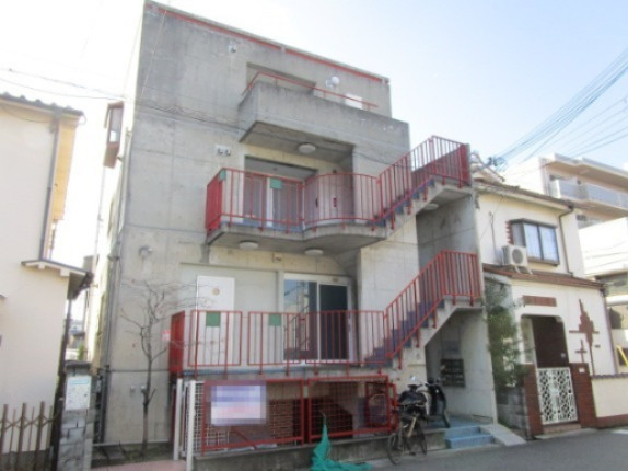 尼崎市富松町１丁目の一棟マンションの外観