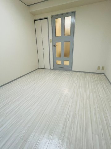 仲介手数料0！！アイワ浄心ビルの居間・リビング