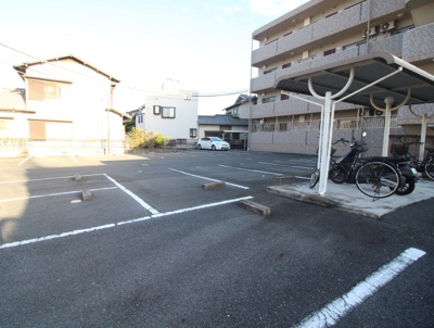 【駐車場】 | Ambition