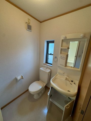 【トイレ】 | ミューズイン花中A