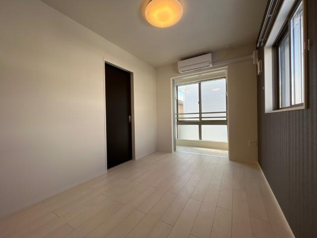 シルバーフォックスの居間・リビング