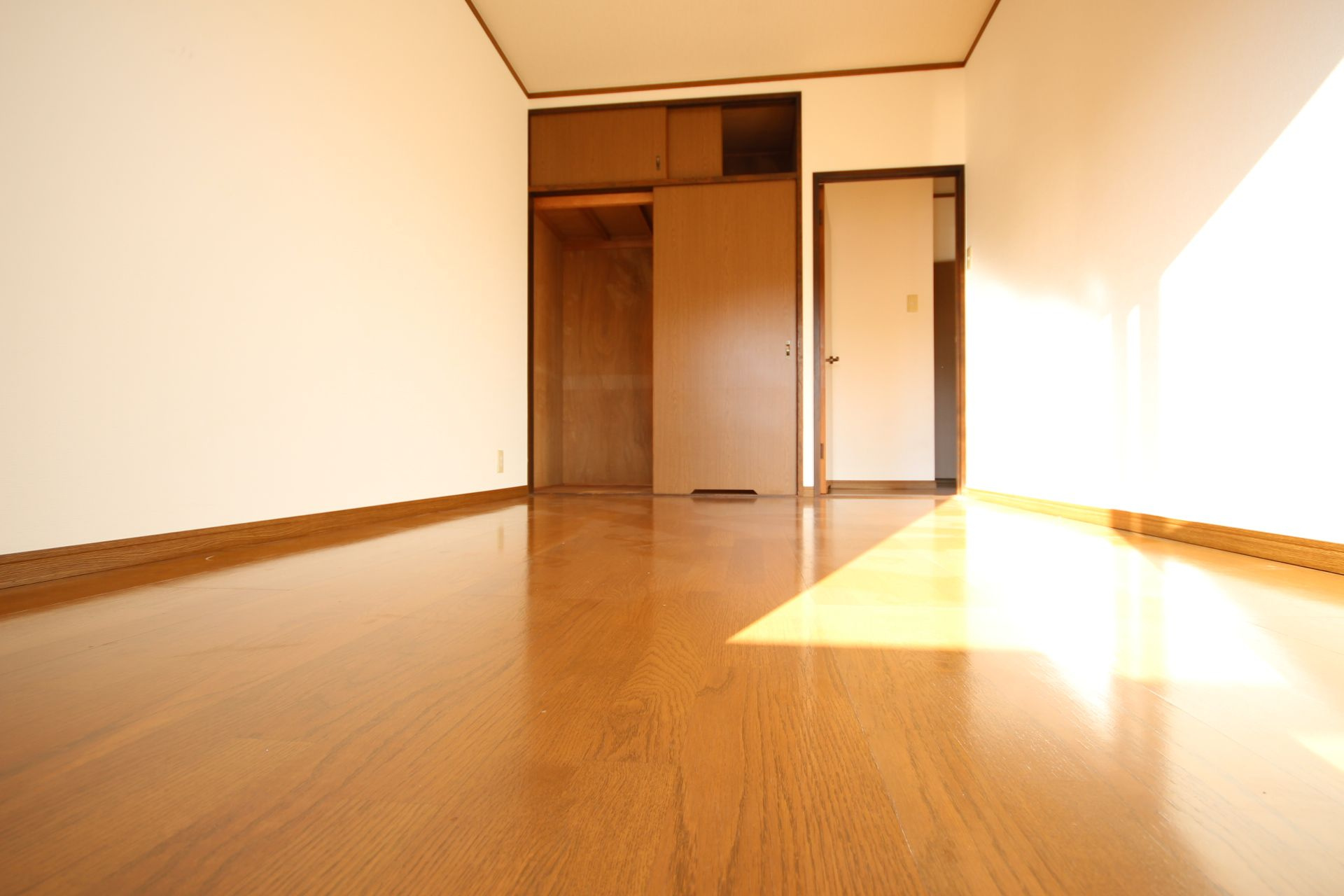 メゾンドールMURATAの洋室|使い勝手のいい洋室です