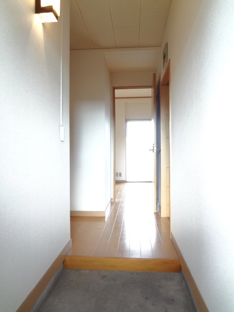 大野ビルの玄関|ゆったりとした玄関です