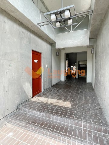 メディカルコーポIのエントランス|ゆとりのあるエントランスです