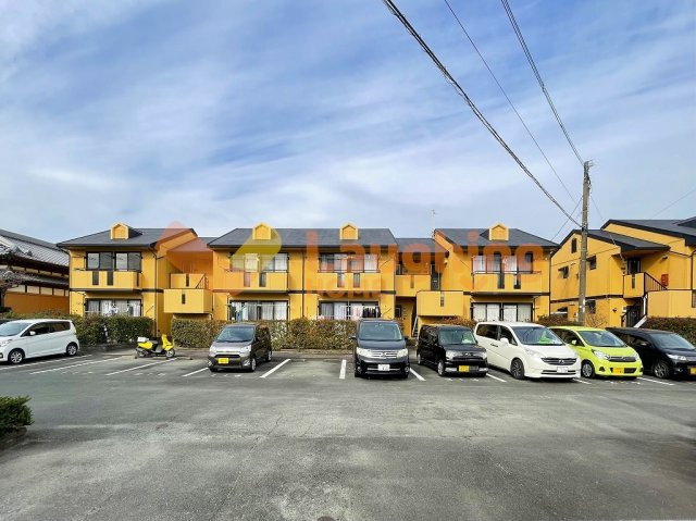 ファミーユシャトーの駐車場|駐車場があります