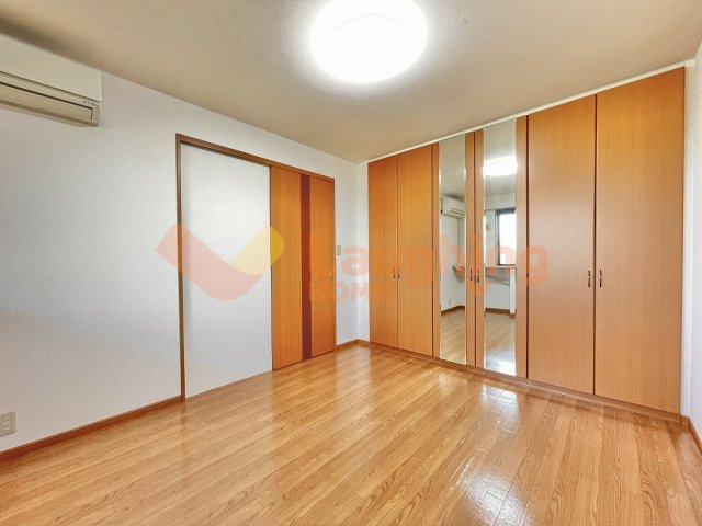 グランフォースMOCOの洋室|個人の部屋や寝室として使える洋室です