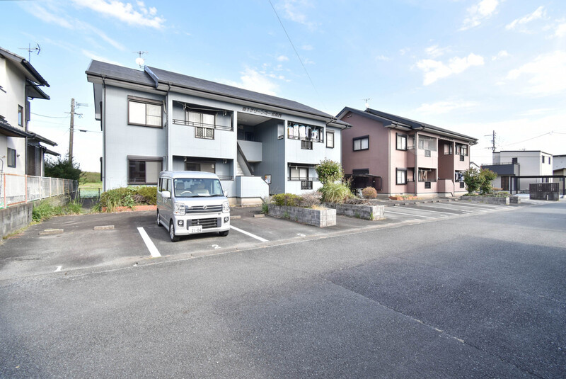 第一グリーンコーポ長門の駐車場|駐車場があります