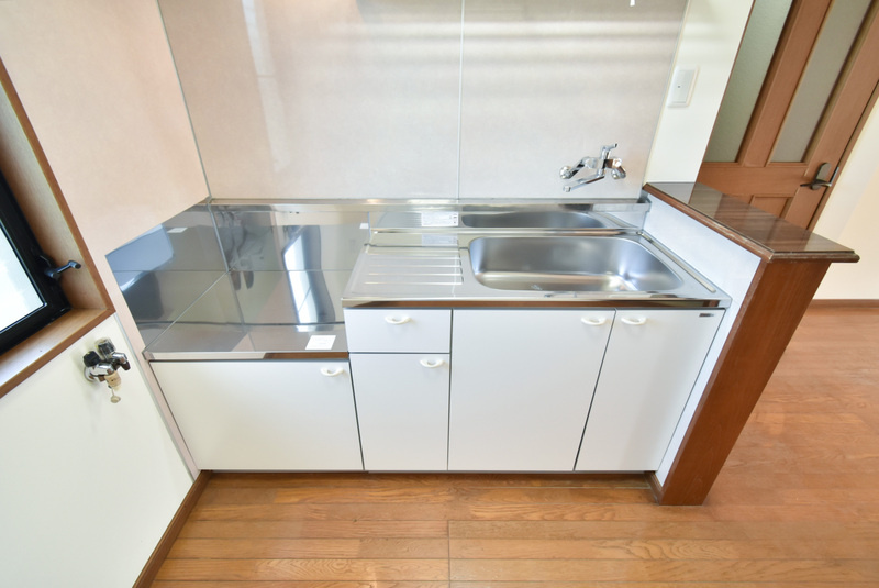 第一グリーンコーポ長門のキッチン|お料理しやすいキッチンです