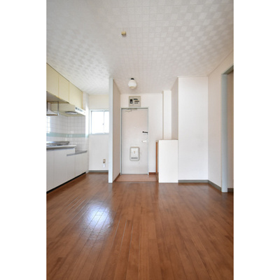 【居間・リビング】 | レピュート平田 | おしゃれな居間です