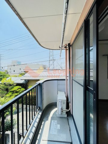 ドリームハウスⅢのバルコニー|暖かな日差しのふりそそぐバルコニー