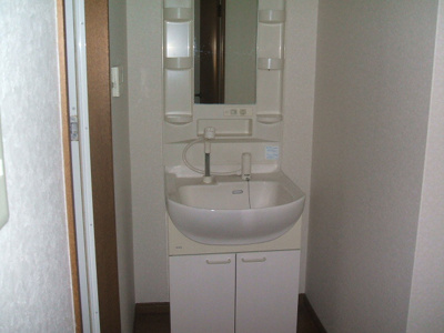 【洗面所】 | グリーンヒルズ東山 | 脱衣スペースもあります