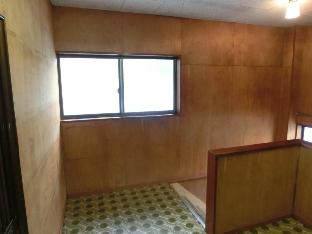 ジョイライフ西宮　店舗兼住居のエントランス|２F