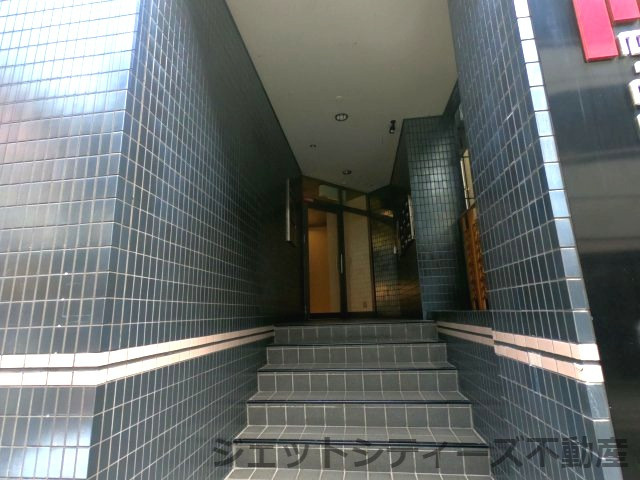 【エントランス】 | イーデザインビル
