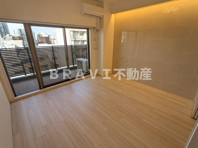 プレジオ鎗屋町 BRAVI不動産の居間・リビング|【プレジオ鎗屋町】