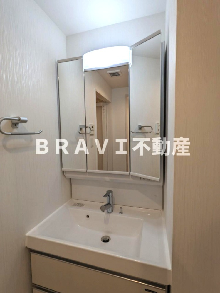 プレジオ鎗屋町 BRAVI不動産の独立洗面台|【プレジオ鎗屋町】