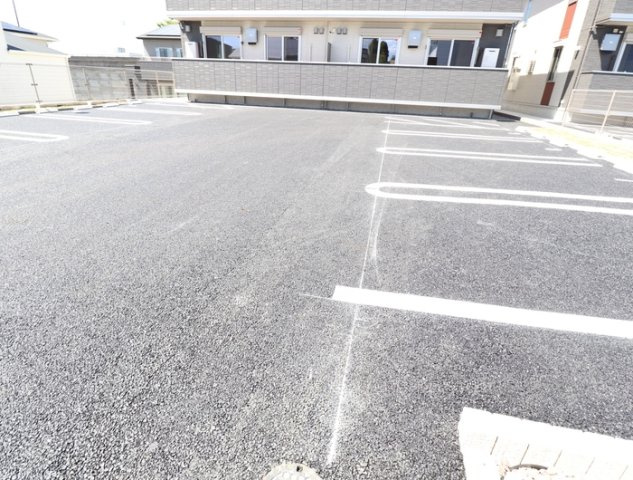 熊本市東区小山４丁目のアパートの駐車場