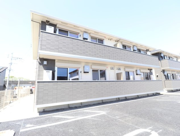 熊本市東区小山４丁目のアパートの外観