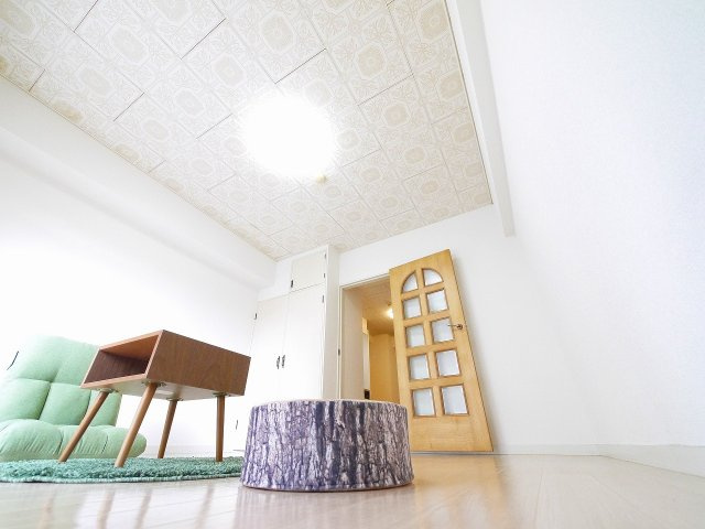 JPレジデンス新大宮の居間・リビング
