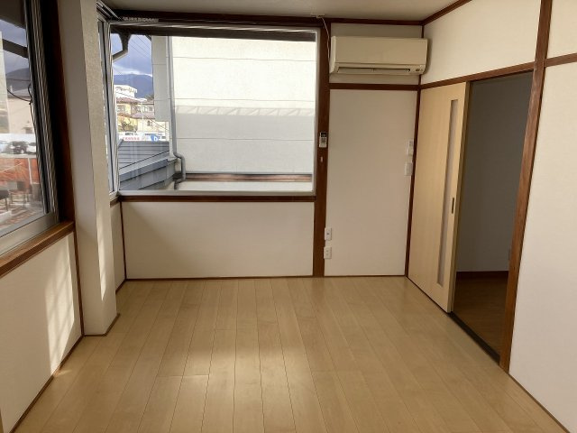 寿町コーポラスの居間・リビング
