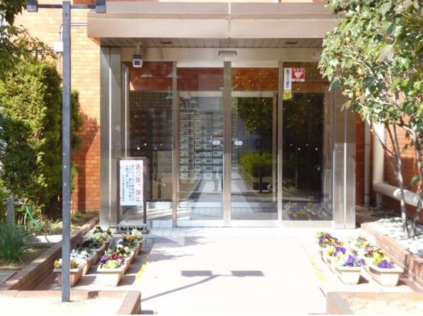 プラザ南行徳のエントランス|現況優先です