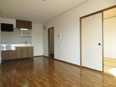 【居間・リビング】 | 世利ハイツ鉦鋙