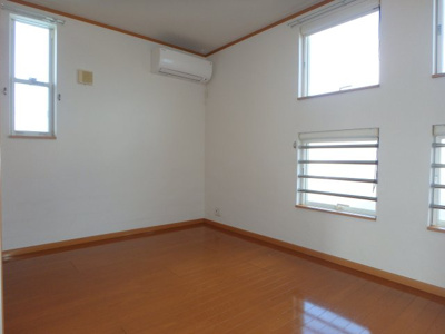 【洋室】 | グランパレＫ A | 総社市井手　グランパレＫ　1LDＫ　北洋室