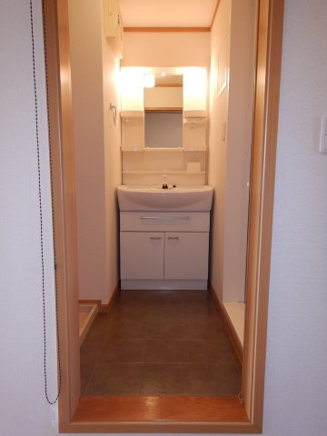 グランパレＫ Aの独立洗面台|総社市井手　グランパレＫ　1LDＫ　独立洗面台