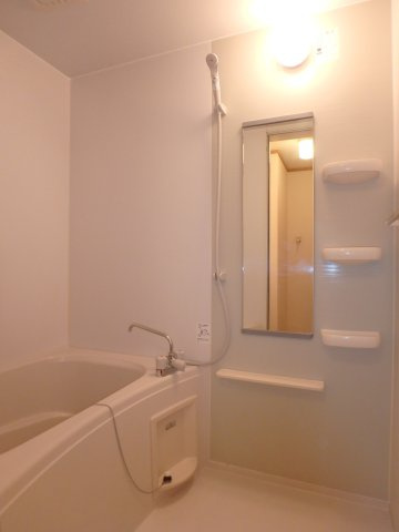 グランパレＫ Aの浴室|総社市井手　グランパレＫ　1LDＫ　風呂