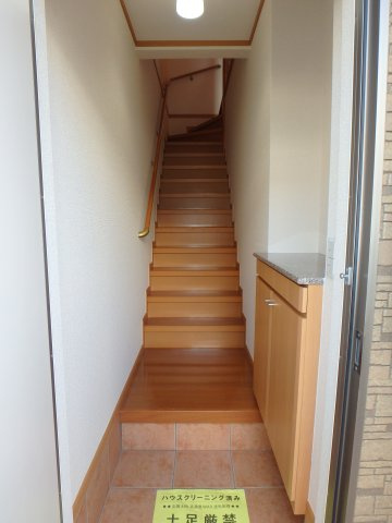 グランパレＫ Aの玄関|総社市井手　グランパレＫ　1LDＫ　玄関