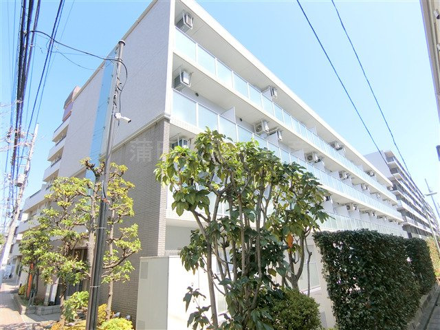 Mark Forest(マークフォレストの外観|2008年3月築　RC鉄筋コンクリート造地上4階建て1K～1LDK総戸数47戸
東京都大田区大森北5丁目JR京浜東北線大森駅徒歩12分.京急本線平和島駅徒歩12分