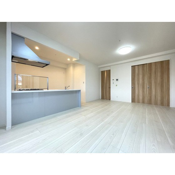 熊本市東区沼山津４丁目の賃貸マンションの居間・リビング