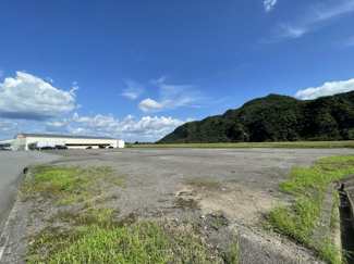 【外観】 | 以前は駐車場として使われていたため、現況は雑種地となっております。