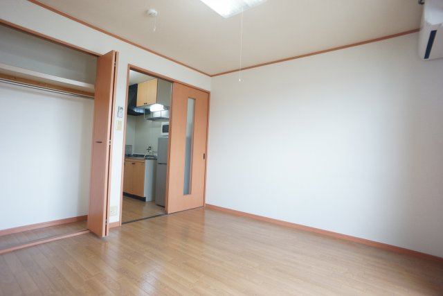 【居間・リビング】 | ロイヤル広野 | 使いやすい居間です