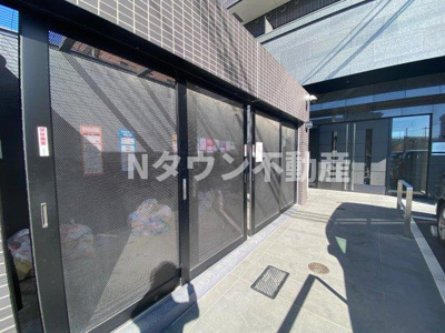【その他共用部分】 | ディアレイシャス金山 | 専用ゴミ置き場です