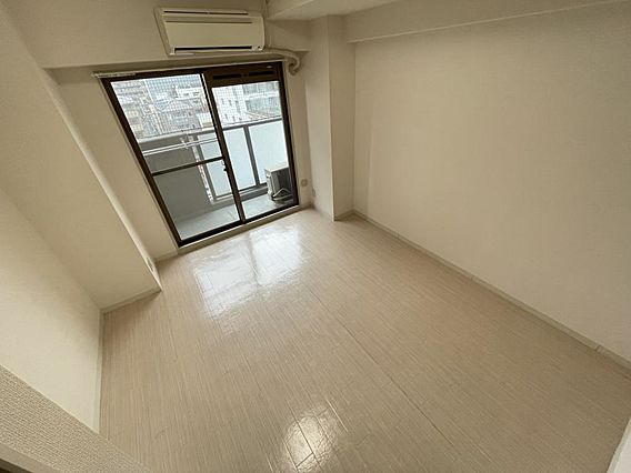 サンプラザ三宮70の居間・リビング