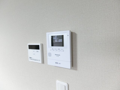 【セキュリティ】 | 富谷レジデンスⅠ | 突然の来客時もＴＶモニターホンでしっかり確認。
