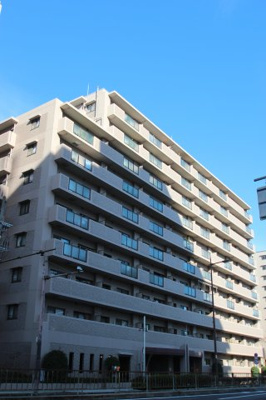 【外観】 | 関目森小路パークホームズ | □リフォーム済み！2022年11月末
◯生活を考えたこだわりのリフォームで快適な住まい♪
●大阪メトロ谷町線「関目高殿」駅徒歩6分
◯周辺環境も充実の生活至便な立地です