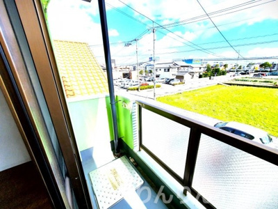 【バルコニー】 | さやか第1ビルディング | 外からの目が気にならないバルコニーで洗濯物が干せます