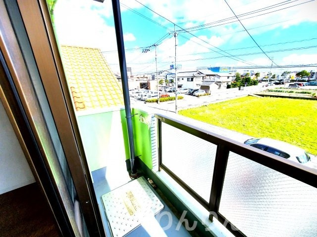 【バルコニー】 | さやか第1ビルディング | 外からの目が気にならないバルコニーで洗濯物が干せます