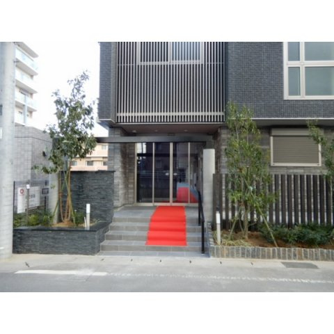 Grandy Villa Central Park　Ⅰのエントランス