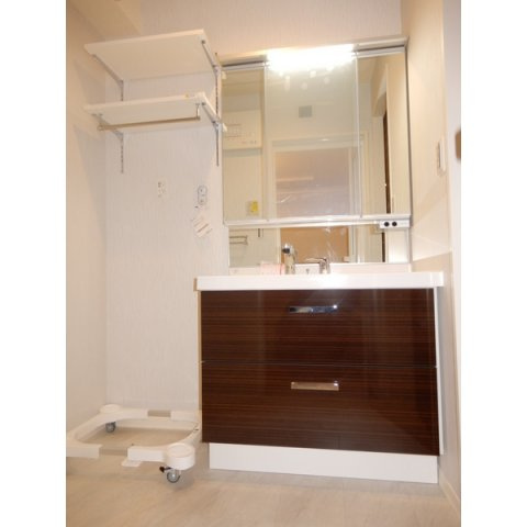 Grandy Villa Central Park　Ⅰの独立洗面台