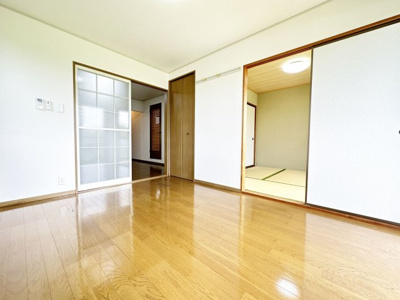 【洋室】 | プリシェール廣芝