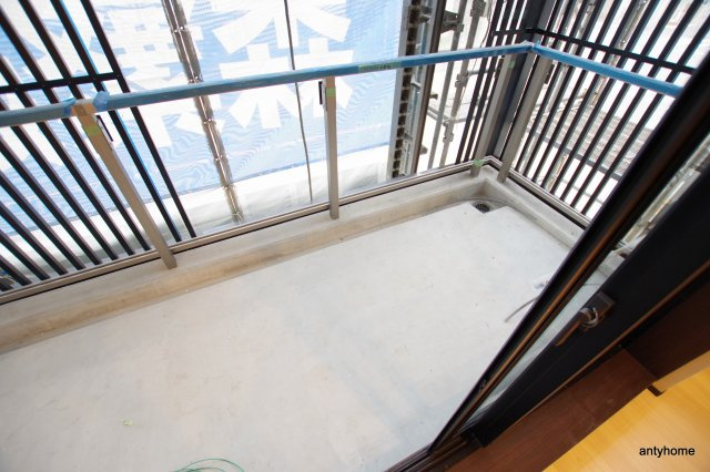 ブエナビスタ桜ノ宮イースト　仲介手数料無料のバルコニー