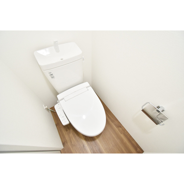 久留米市諏訪野町のアパートのトイレ|コンパクトで使いやすいトイレです