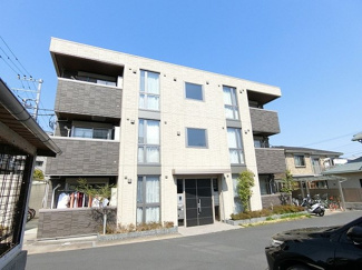 【外観】 | 東急東横線「綱島」駅・「大倉山」駅まで徒歩圏内♪2駅利用可能で便利な立地の3階建てマンションです♪